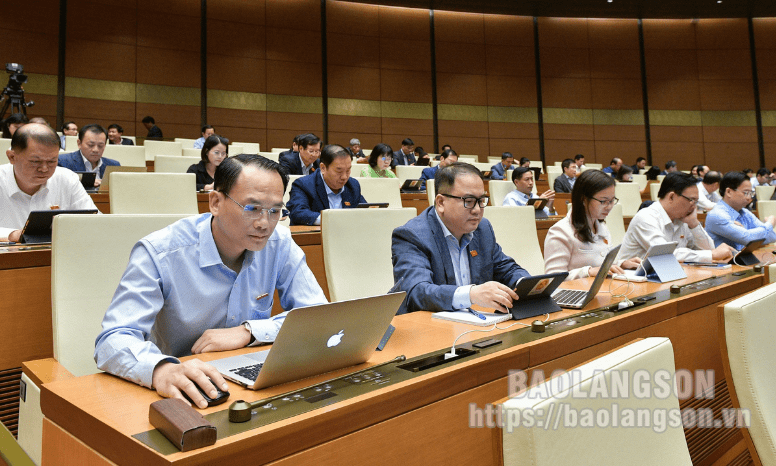 Kỳ họp thứ 6, Quốc hội XV: Đại biểu Quốc hội tỉnh phát biểu ý kiến tranh luận liên quan đến toà án thực