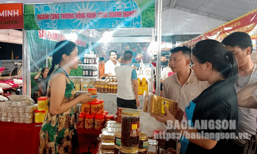 Hơn 50 sản phẩm 0COP, sản phẩm tiêu biểu của Lạng Sơn được quảng bá tại Hội chợ Thương mại Quốc tế Việt