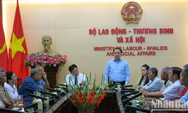 Chăm lo đời sống người có công vui tươi, đầm ấm trong dịp Tết Nguyên đán 2024