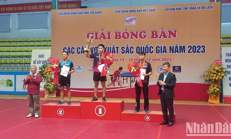 Nguyễn Anh Tú vô địch đơn nam giải bóng bàn các cây vợt xuất sắc quốc gia