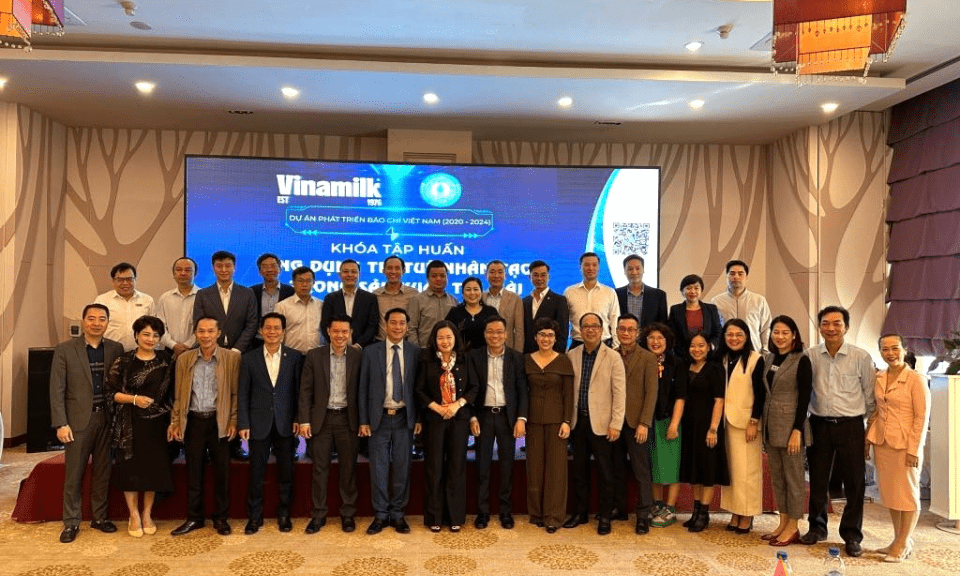 Ứng dụng trí tuệ nhân tạo trong sản xuất tin, bài