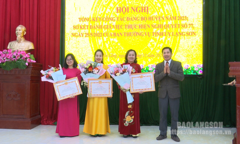 Huyện uỷ Văn Lãng: Tổng kết công tác đảng bộ huyện và sơ kết thực hiện Nghị quyết 77-NQ/TU của Ban Thường