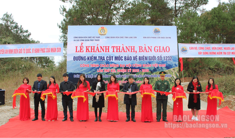 Khánh thành công trình đường kiểm tra cột mốc biên giới số 1232
