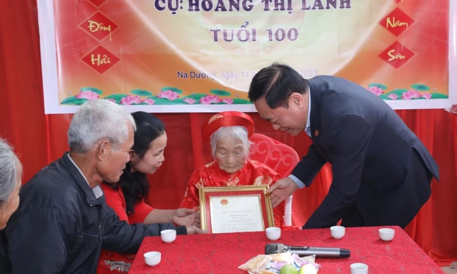 Chủ tịch nước gửi Thiếp mừng thọ đến 757 công dân tròn 100 tuổi