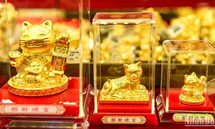 Giá vàng ngày 13/1: Trong nước, thế giới cùng tăng mạnh