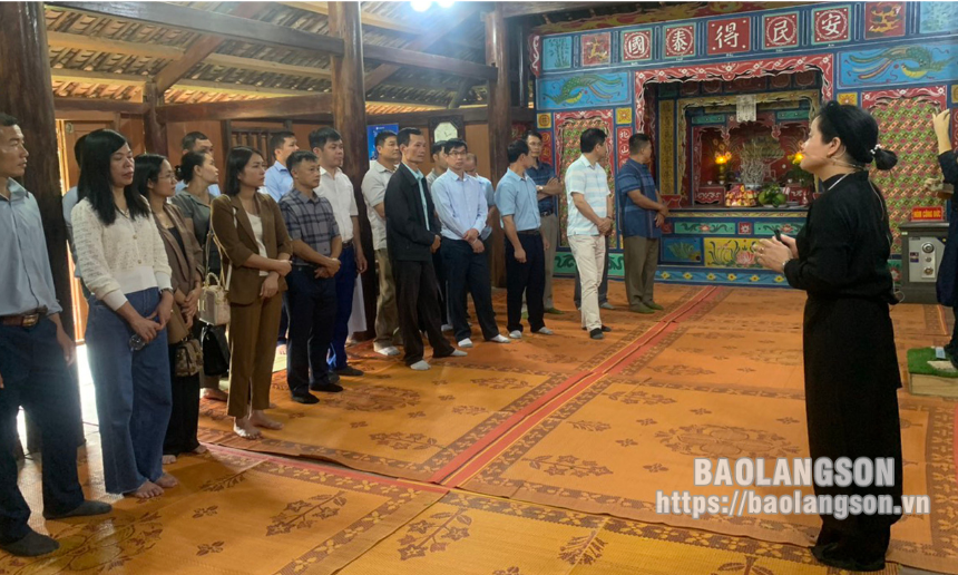 Quan tâm bồi dưỡng kiến thức dân tộc cho đội ngũ cán bộ, công chức, viên chức