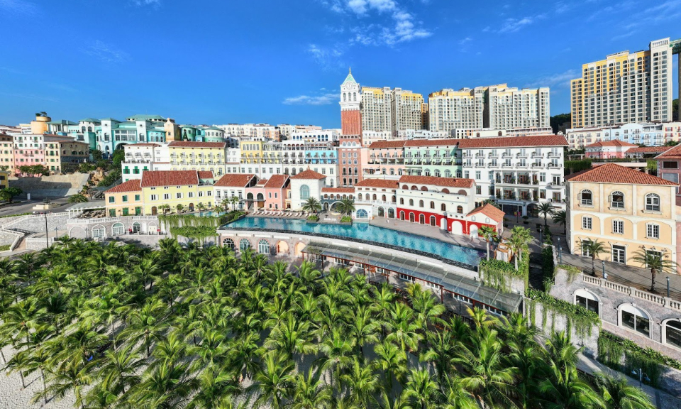 Travel+Leisure xếp hạng La Festa Phu Quoc trong top khách sạn mới tốt nhất Việt Nam 2023