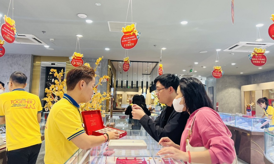 Mua sắm thông thái trong ngày vía Thần Tài 2024