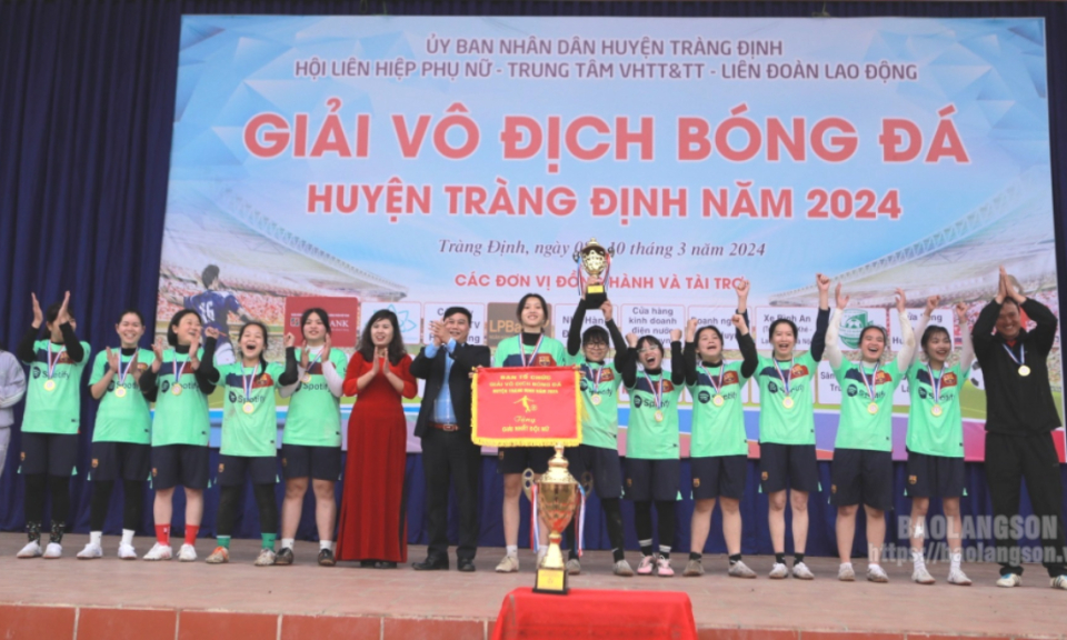 Hơn 300 vận động viên tham gia Giải vô địch bóng đá huyện Tràng Định năm 2024