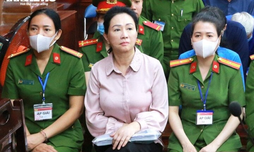 Trương Mỹ Lan: Thế chấp khách sạn vay 15.000 tỷ, muốn chuyển 1.000 tỷ sang SCB