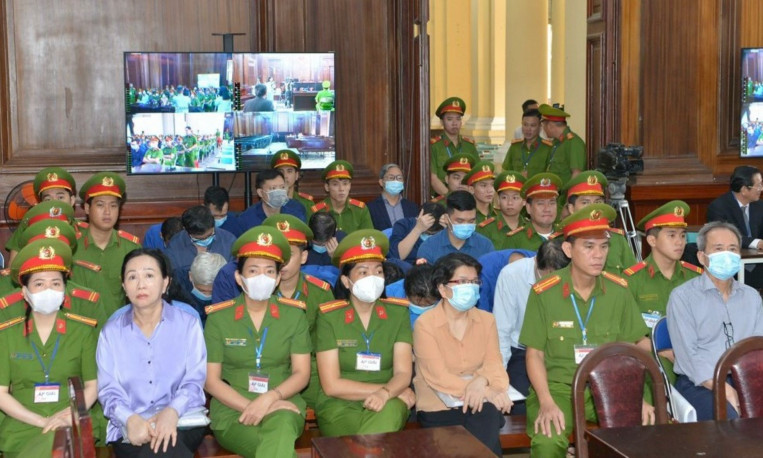 Cựu giám đốc "nói không" với ký hoàn thiện hồ sơ giúp Trương Mỹ Lan là ai?