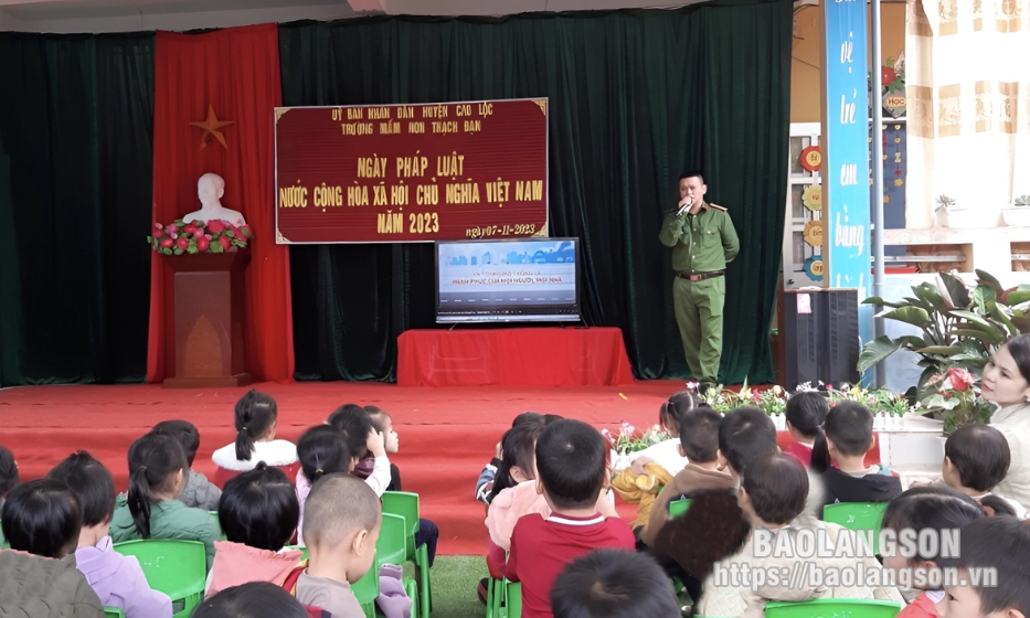 Đảm bảo an ninh trật tự tại cơ sở: Chuyển biến ở xã Thạch Đạn