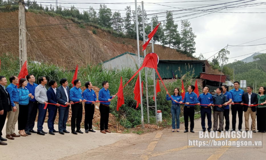 Câu lạc bộ Cựu cán bộ đoàn thành phố Lạng Sơn phối hợp tổ chức Chương trình “Tháng thanh niên, hành trình