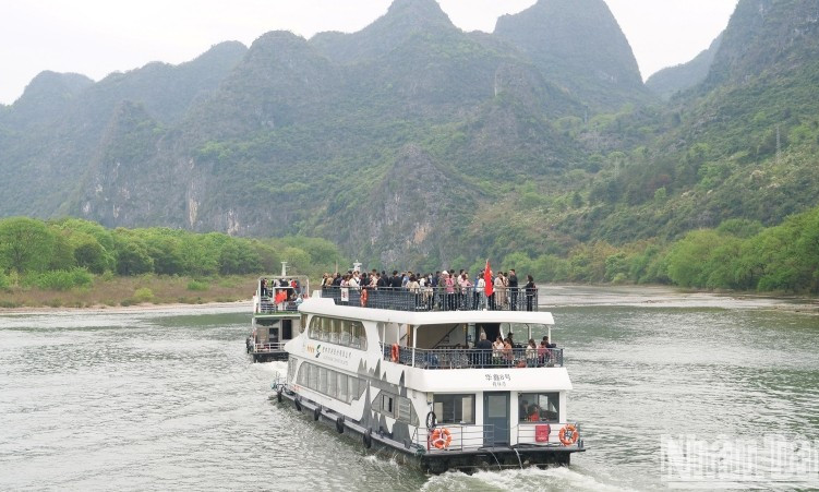 Khám phá phong cảnh non nước Quế Lâm, Trung Quốc