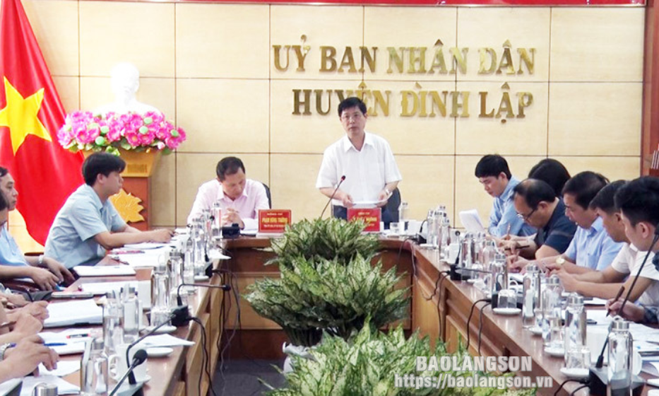 Kiểm tra tiến độ xây dựng nông thôn mới tại huyện Đình Lập