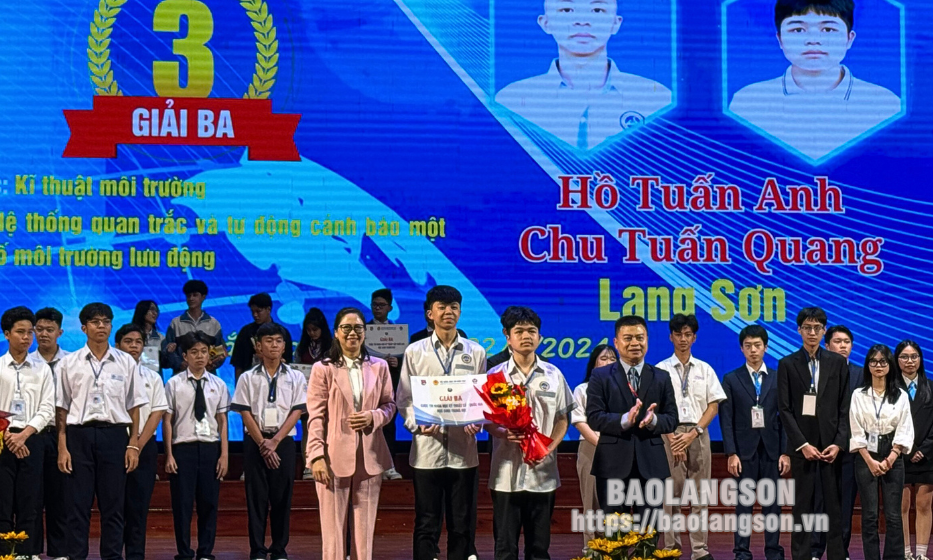 thống quan trắc và tự động cảnh báo một số chỉ số môi trường lưu động: Giúp người dân nhận biết và ứng phó