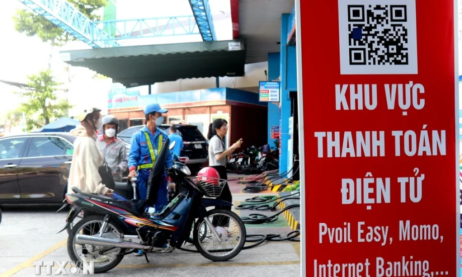 PHÁT HÀNH HÓA ĐƠN ĐIỆN TỬ THEO TỪNG LẦN BÁN TẠI CÁC CỬA HÀNG XĂNG DẦU: Lợi ích kép từ việc xuất hóa đơn