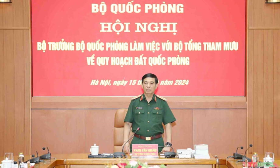 Đại tướng Phan Văn Giang làm việc với Bộ Tổng Tham mưu về quy hoạch đất quốc phòng tại một số đơn vị