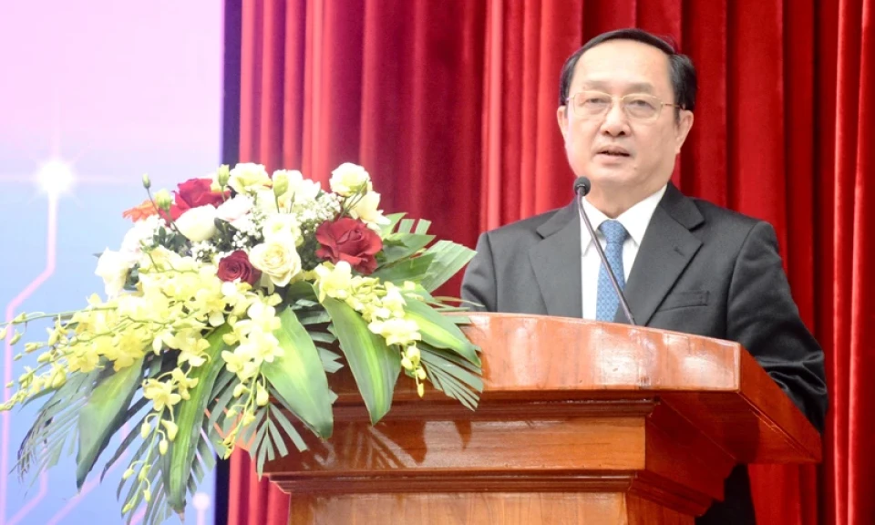 Phát triển nguồn nhân lực phục vụ công nghiệp vi mạch bán dẫn Việt Nam