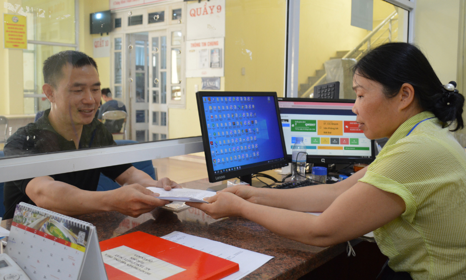 Thực hiện “4 tại chỗ” ở cấp huyện: Giải pháp quan trọng trong giải quyết thủ tục hành chính