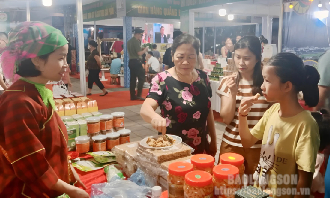 Lạng Sơn có 2 gian hàng giới thiệu sản phẩm tại Hội chợ Công Thương khu vực Tây Bắc – Điện Biên 2024