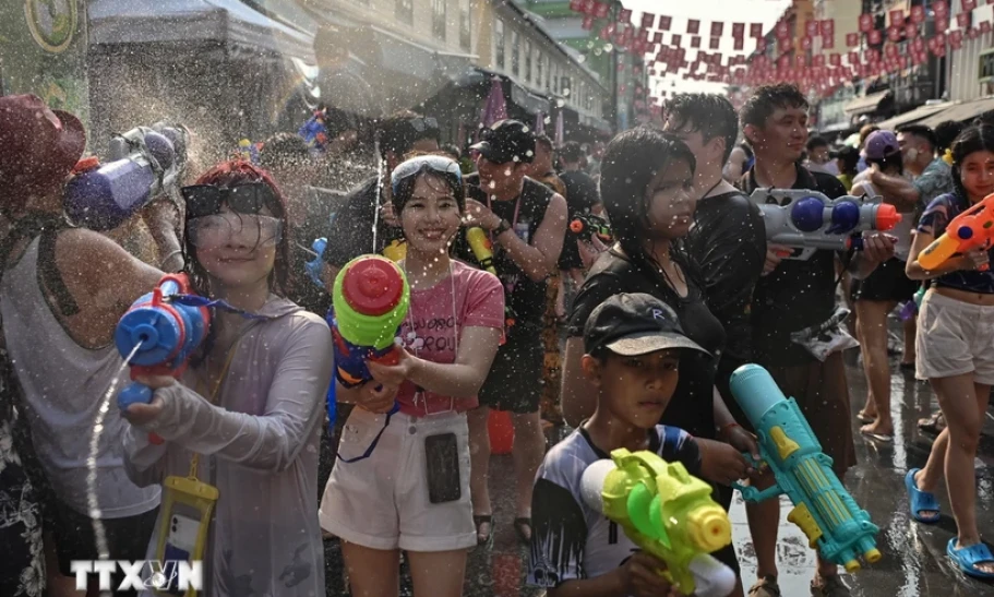 Số ca mắc COVID-19 tại Thái Lan tăng sau kỳ nghỉ lễ Songkran