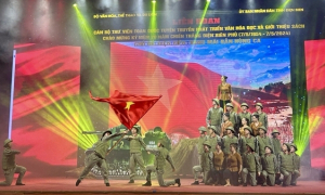 Tưng bừng liên hoan “Điện Biên – Vang mãi bản hùng ca”