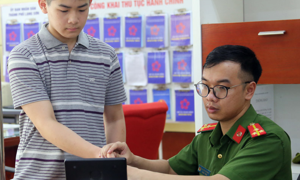 Tập trung thực hiện thủ tục cấp căn cước công dân cho học sinh trước các kỳ thi
