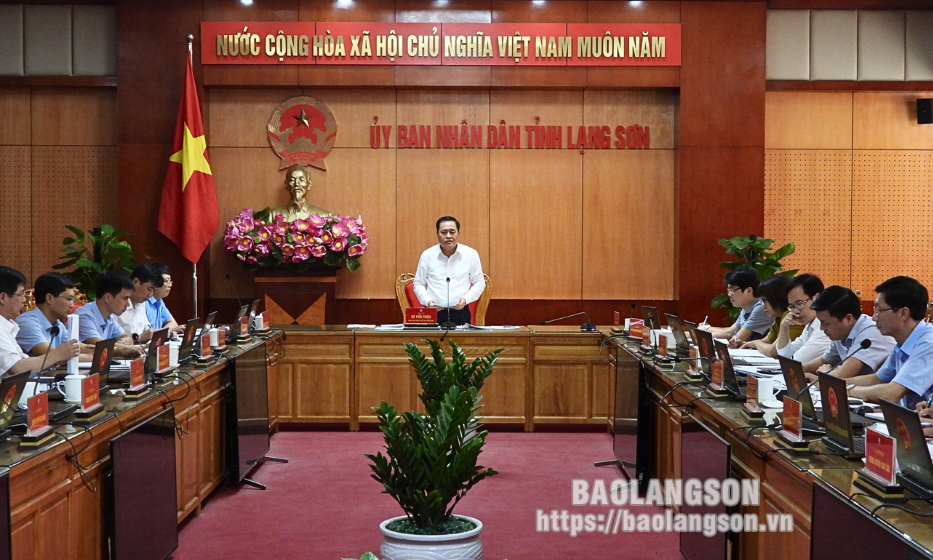 UBND tỉnh họp chuyên đề về giải phóng mặt bằng