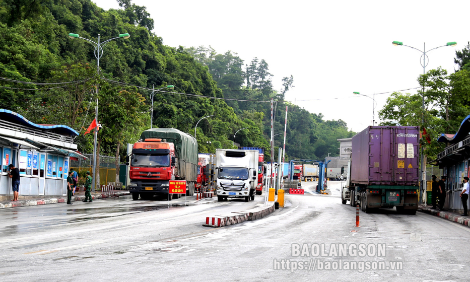 Đảm bảo hoạt động xuất nhập khẩu hàng hóa diễn ra bình thường tại 5 cửa khẩu trên địa bàn tỉnh Lạng Sơn