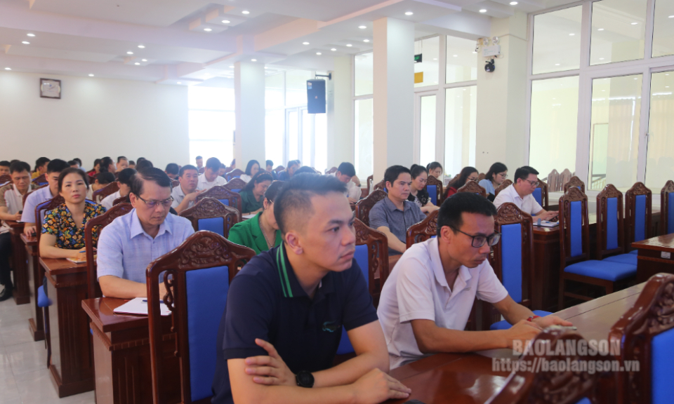 Công đoàn viên chức tỉnh tổ chức học tập, quán triệt nghị quyết đại hội công đoàn các cấp