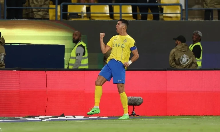Ronaldo lập siêu phẩm, đưa Al Nassr vào chung kết King Cup