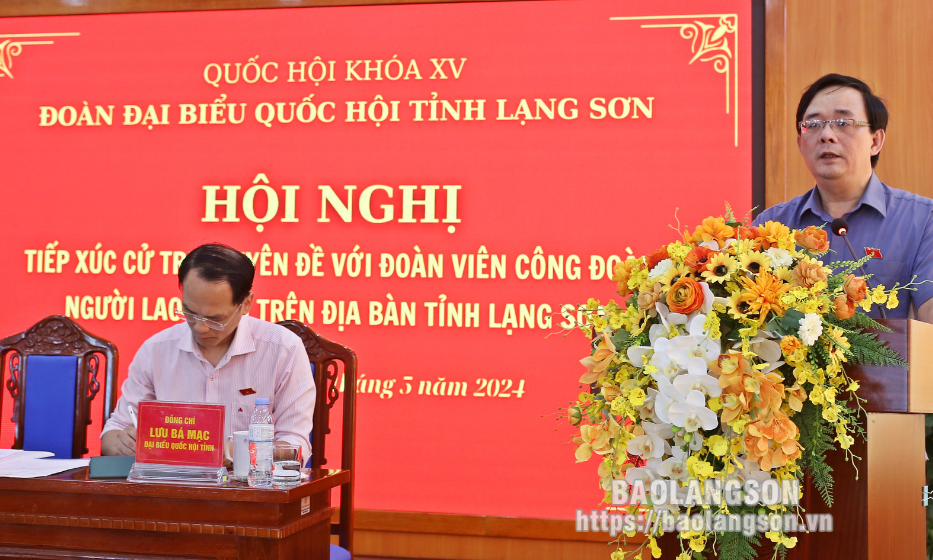 Đoàn đại biểu Quốc hội tỉnh tiếp xúc cử tri theo chuyên đề tại Liên đoàn lao động tỉnh