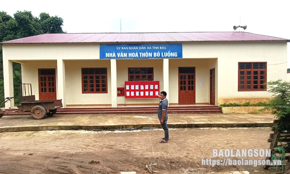 Gương sáng hiến đất xây dựng nông thôn mới
