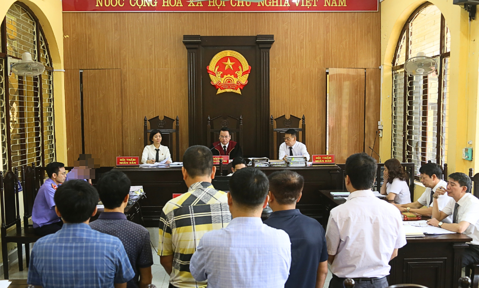 Xét xử 6 bị cáo liên quan đến vi phạm xảy ra tại công trình cải tạo, sửa chữa đập Rọ Soong, huyện Cao