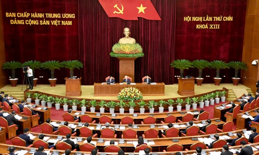 Ngày làm việc thứ nhất Hội nghị Trung ương 9 khóa XIII