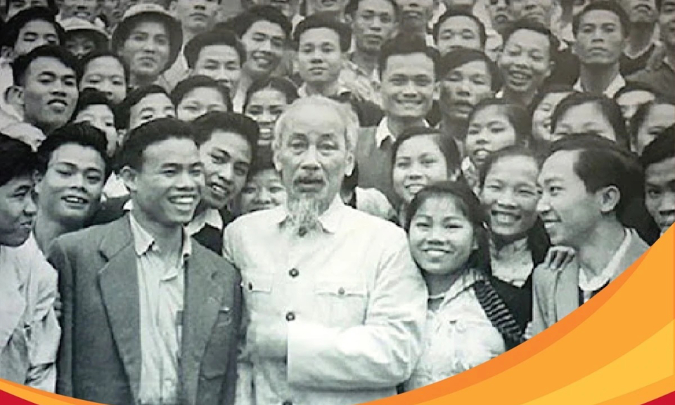 'Cán bộ, đảng viên phải rèn luyện đạo đức cách mạng thường xuyên và liên tục'
