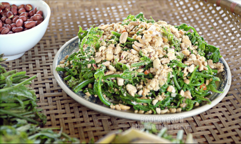 Nộm rau dớn - món ăn dân dã của người dân Lạng Sơn