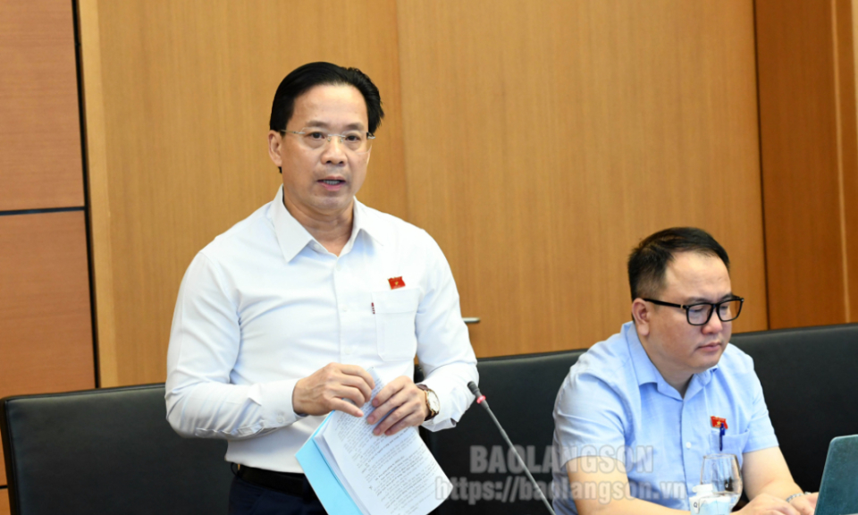 Kỳ họp thứ 7 Quốc hội khoá XV: Đại biểu thảo luận tại tổ về dự thảo Luật Phòng chống mua bán người (sửa