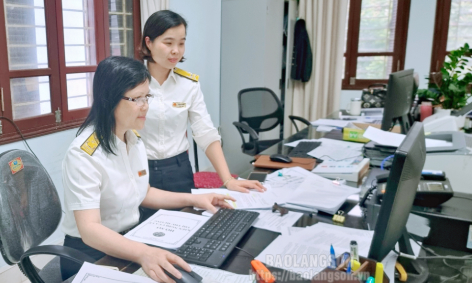 Khởi sắc thu nội địa
