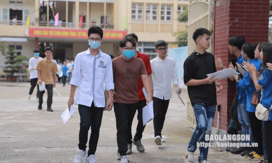 Trích đoạn thơ “Đất nước” được đưa vào đề thi Ngữ văn THPT 2024