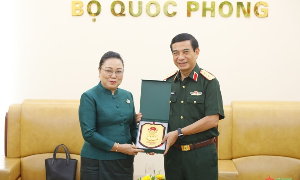 Đại tướng Phan Văn Giang tiếp Đại sứ Lào tại Việt Nam