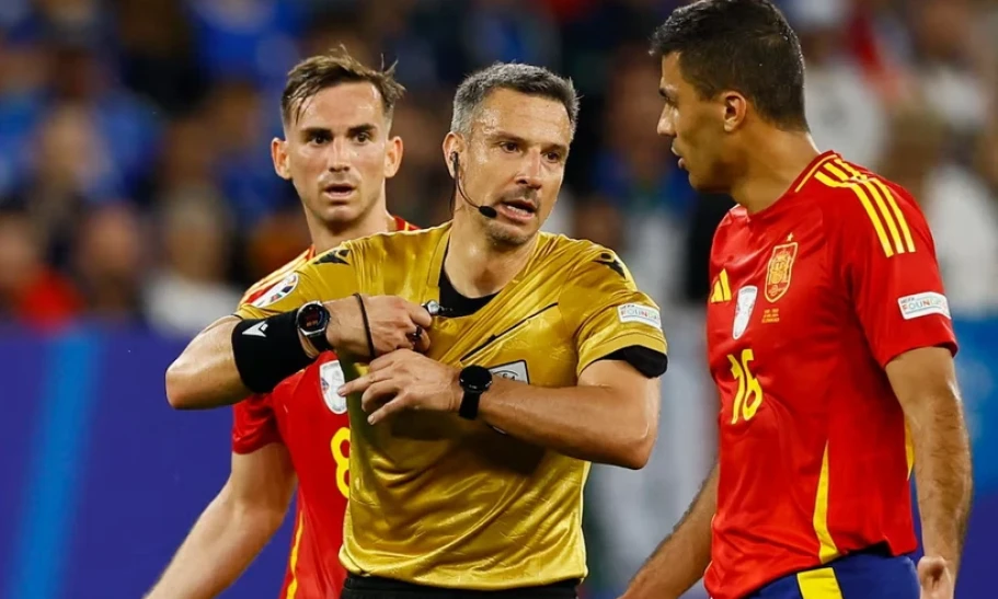 EURO 2024: Công bố trọng tài bắt chính trận 'đại chiến' Tây Ban Nha-Pháp