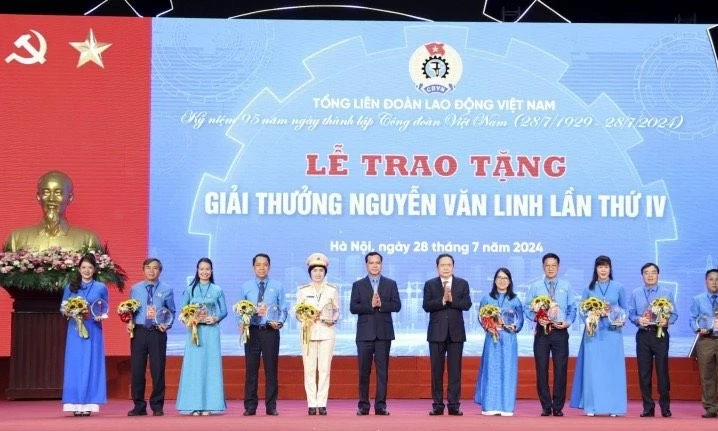 Đổi mới mạnh mẽ hoạt động công đoàn trong tình hình mới