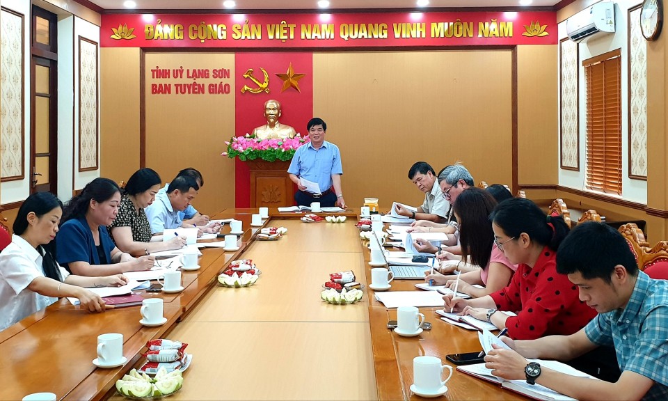 Họp thống nhất kết quả thẩm định cuộc thi chính luận lần thứ Tư, năm 2024