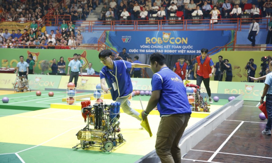 13 đội tuyển của 12 quốc gia, vùng lãnh thổ tham dự cuộc thi Sáng tạo Robot châu Á - Thái Bình Dương