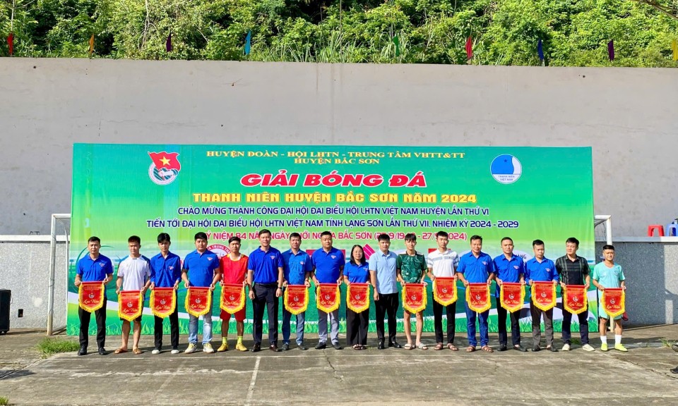 16 đội tham gia Giải bóng đá Thanh niên huyện Bắc Sơn năm 2024