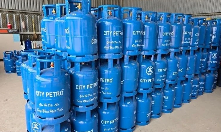 Giá gas tiếp tục tăng tháng thứ tư