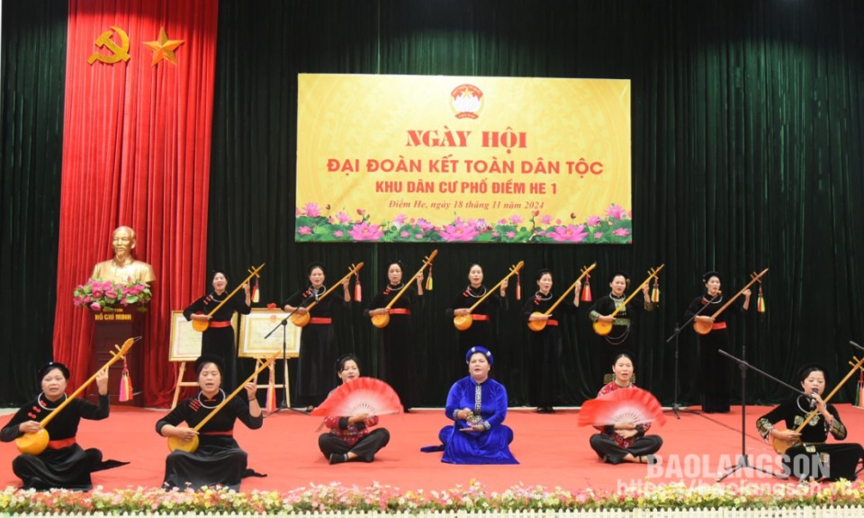 Đoàn công tác của tỉnh dự ngày hội đại đoàn kết tại huyện Văn Quan, Hữu Lũng, Lộc Bình và Bắc Sơn
