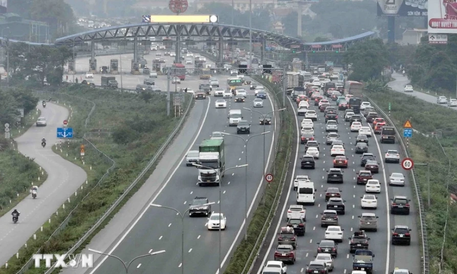 Lộ trình áp dụng mức tiêu chuẩn khí thải với xe nhập khẩu, sản xuất ở Việt Nam